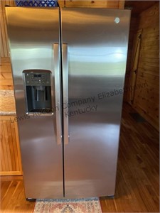 Stainless steel GE Refrigerator with ice maker on