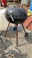 UniFlame CHARCOAL GRILL