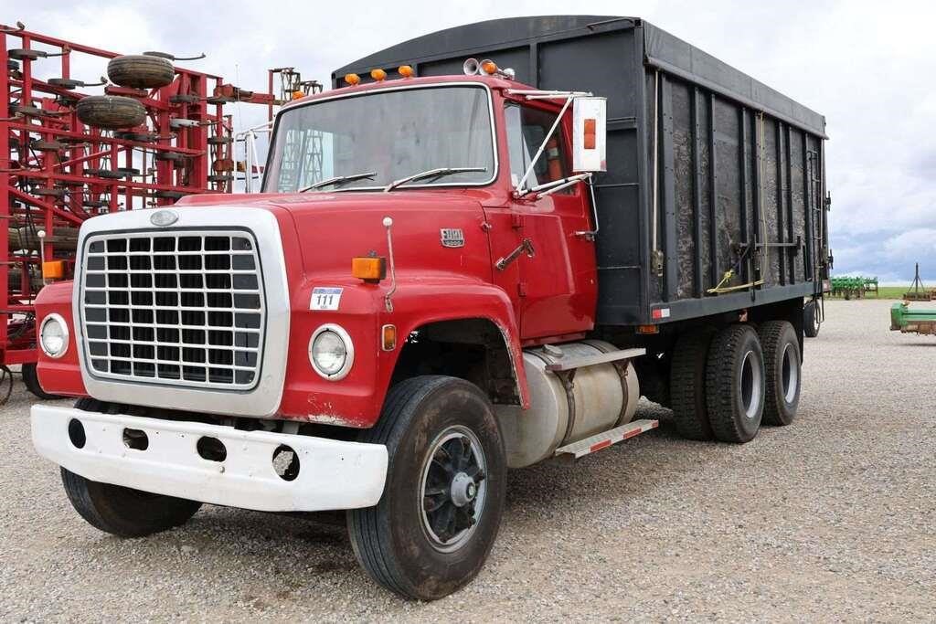 1978 FORD 9000 TANDEM AXLE 18' GRAIN TRUCK