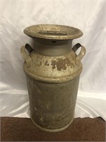 VINTAGE MILK CAN WITH LID 19 INCHES