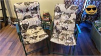 2 Folding Lawn Chairs