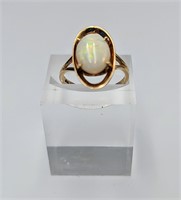 10k Gold & Opal Ring