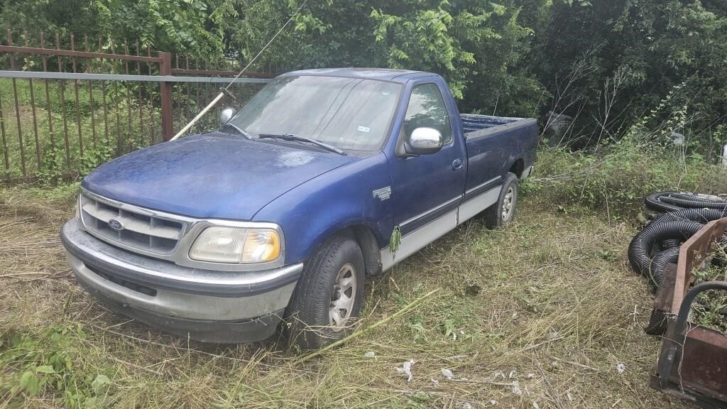 1998 Ford F-250  as is Has title