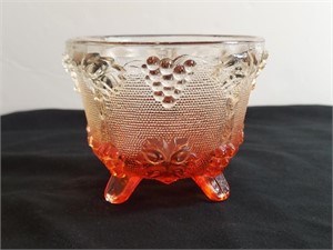 Jeannette Glass Harvest Grape Cranberry Frosted