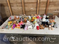 TOTE OF BEANIE BABIES