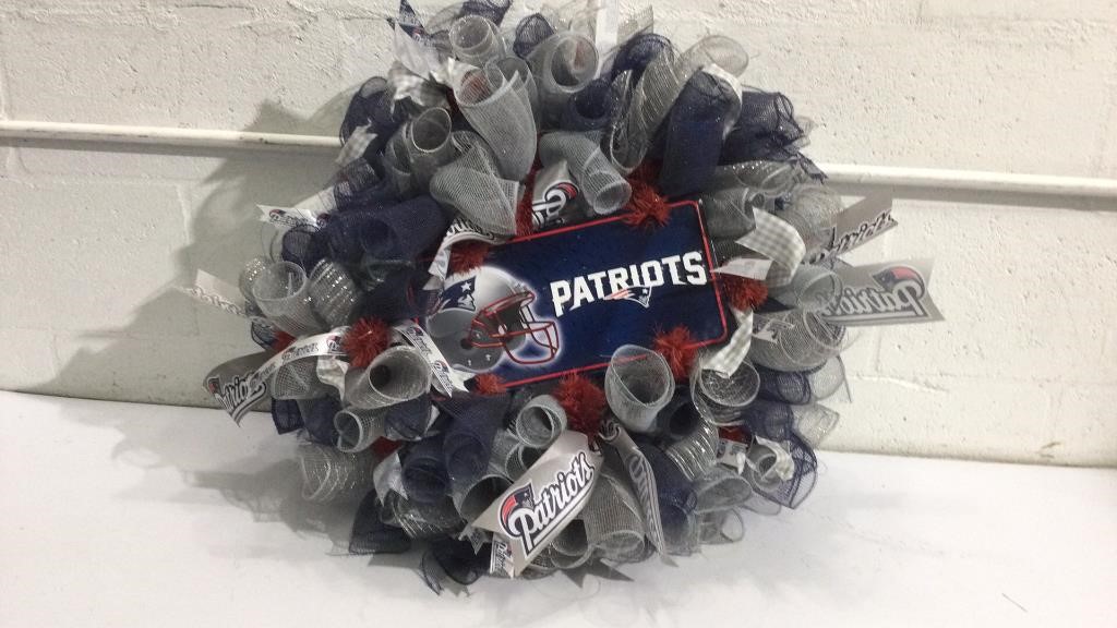 New England Patriots Wreath T14A