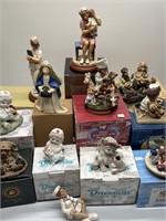12 Figurines - Dreamsicles, Boyds Bears,