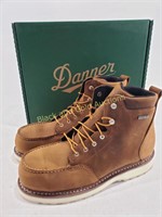 New Men's 10.5 D Danner Cedar Creek Boots