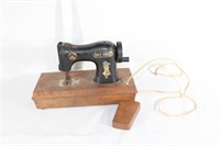 Vintage Holly Hobbie toy sewing machine