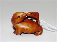 Chinese carved boxwood netsuke of otter & pup