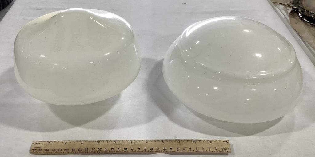 2 glass light domes