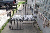 Wrought Iron Courting Bench With Pillows 4'