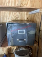 Single Metal Filing Cabinet (garage)