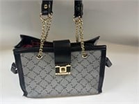 American Bee  2 IN 1 Chain Satchel
BOUTIQUE