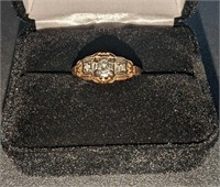 14k Ring w/ Oval Stone (diamond)