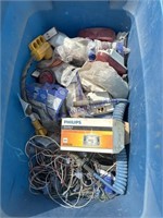 TOTE OF LIGHTS, CONNECTORS, RUBBERS