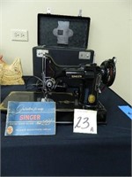 Singer 221 Portable Sewing Machine w/ Black Case -