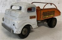 Structo Toys Toyland Garage Tow Truck