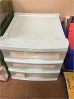 3 Tier Organizer & Qty of Paper