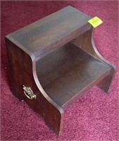 Wooden Bed Step Stool, 18x15x16in