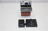 VINTAGE POLAROID SX-70 LAND CAMERA