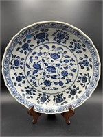 LARGE BLUE AND WHITE CANTONESE CHARGER