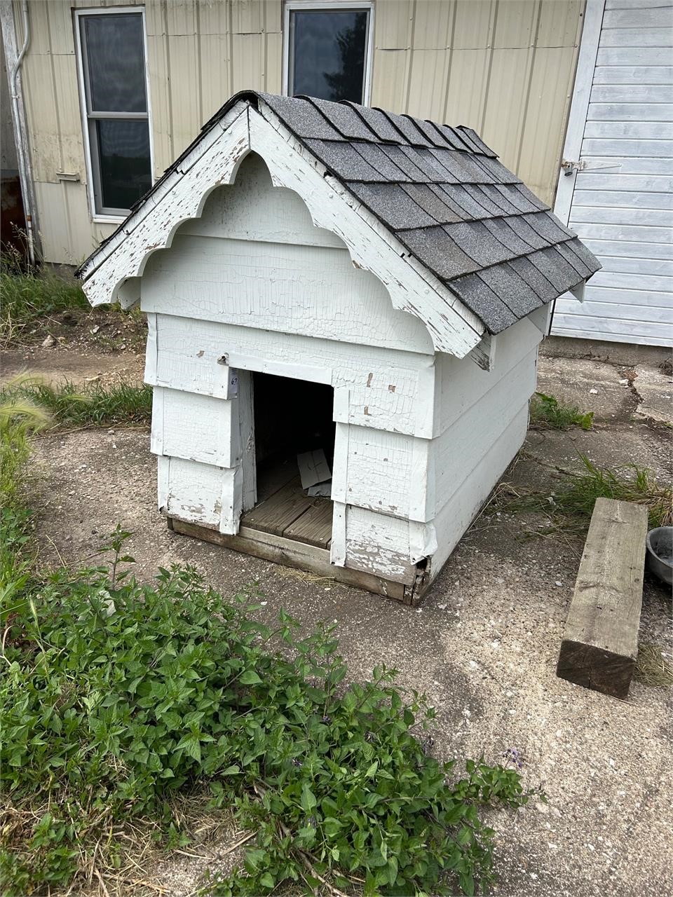 Dog house