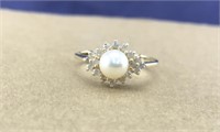 Vintage 14K Gold Pearl & Diamond Ring