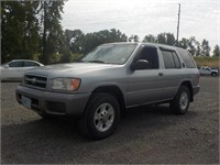 1999 Nissan Pathfinder 4X4 SUV