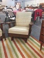 MID CENTURY / RANCH STYLE ROCKING CHAIR