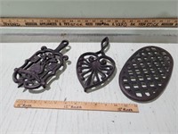 CAST IRON TRIVETS