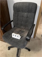 Office Chair (needs cleaned)