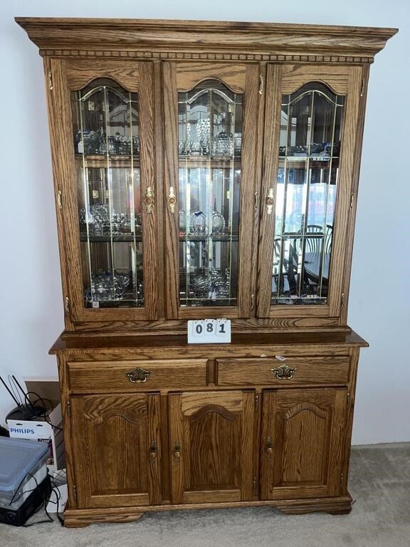 China Hutch (NO CONTENTS)