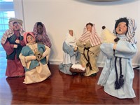 Flawed Byer's Choice Carolers nativity set