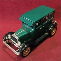 Diecast 1926 Model T Fordor Sedan & Certificate