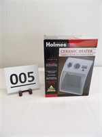Ceramic Heater New in Box