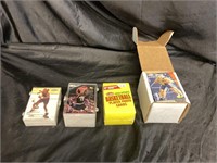 1990'S BASKETBALL TRADING CARDS / 4 PACKS