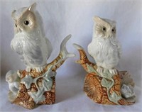 2 vintage Artmark owl figurines, 6" tall -