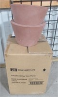 7.9" Clay Vaso planter 2-pack.