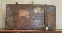 Awesome Vintage Suitcase needs some tlc