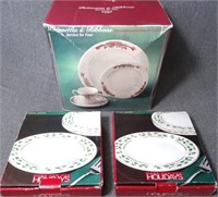 HOLIDAY PLATE SETS