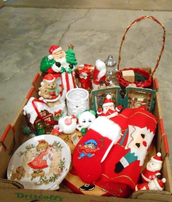 Box of Misc Christmas Decor