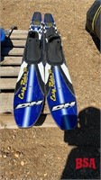 Set of water skiis