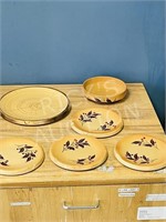 6 assorted items - Alberta Potteries