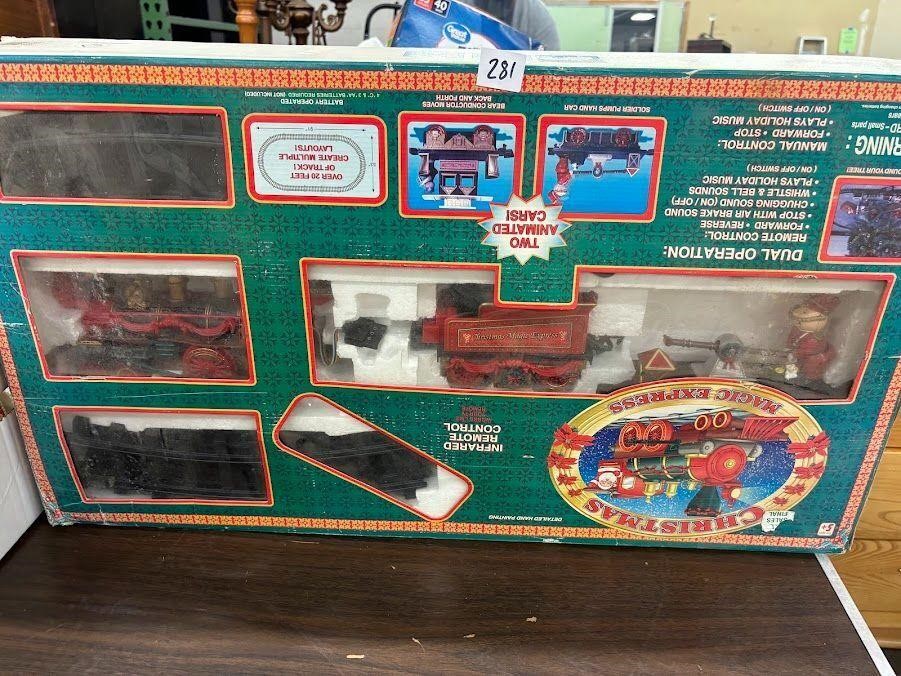 VTG XMAS Magic Express Collectible Train Set 5410