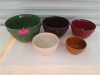 Five piece real home mixing bowls