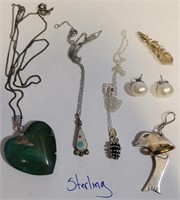 K - MIXED LOT OF STERLING SILVER JEWELRY (32)