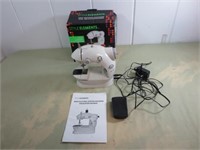 Style Elements Mini Sewing Machine - Runs