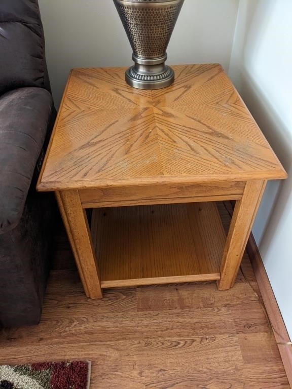 Pair of End Tables w/ Oak Tone Finish