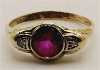 (KC) 14kt Yellow Gold Ring with Pink Sapphire and